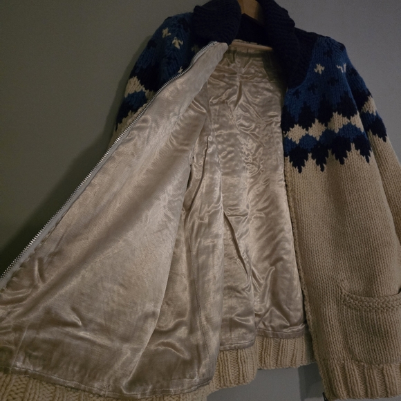 Handmade Vintage Canadian Chunky Knit Cowichan Style Sweater, Large - Picture 9 of 16